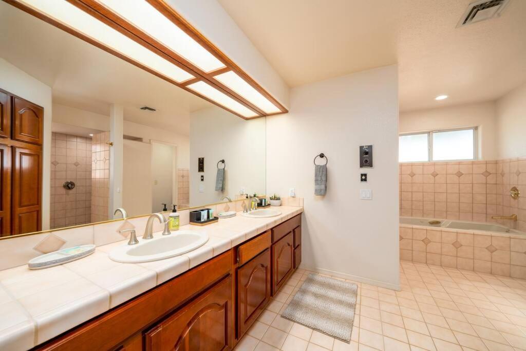 Grand Havasu Oasis With Custom Pool & Spa! Lake Havasu City Eksteriør bilde